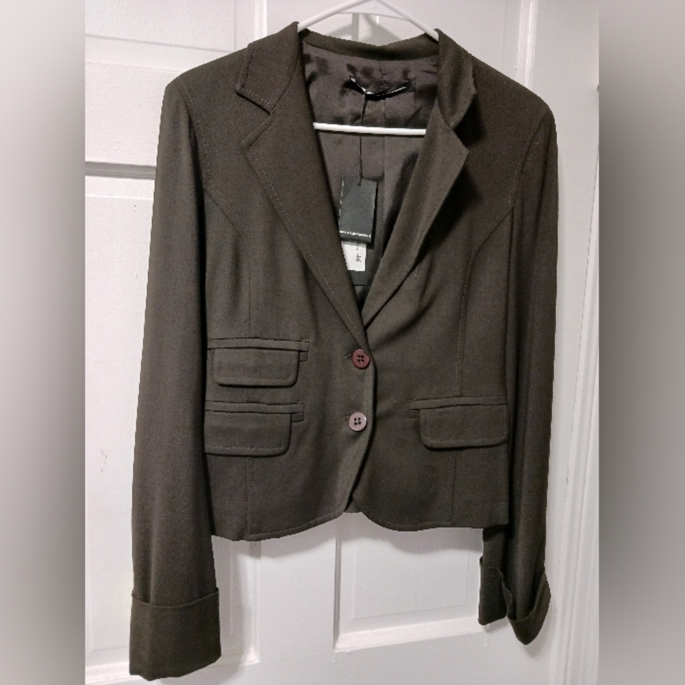 NWT- ATOS LOBARDINI Cropped Blazer,  Drk Brown